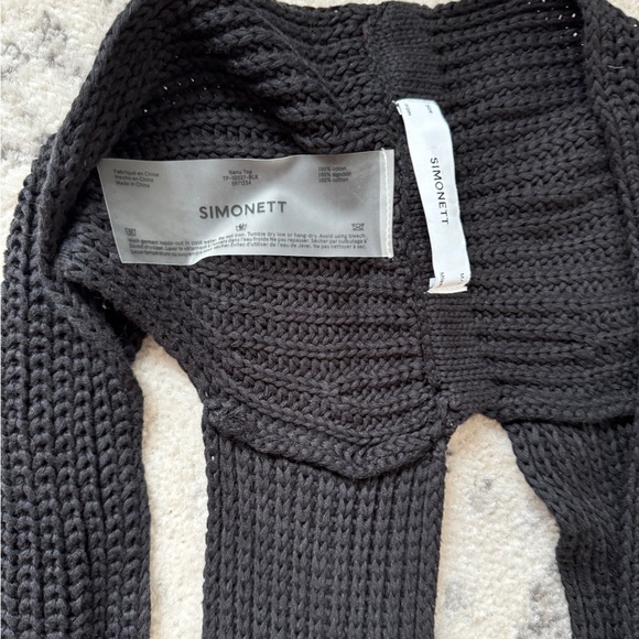 Simonett Black Multi-Wear Top - Picture 4 of 5